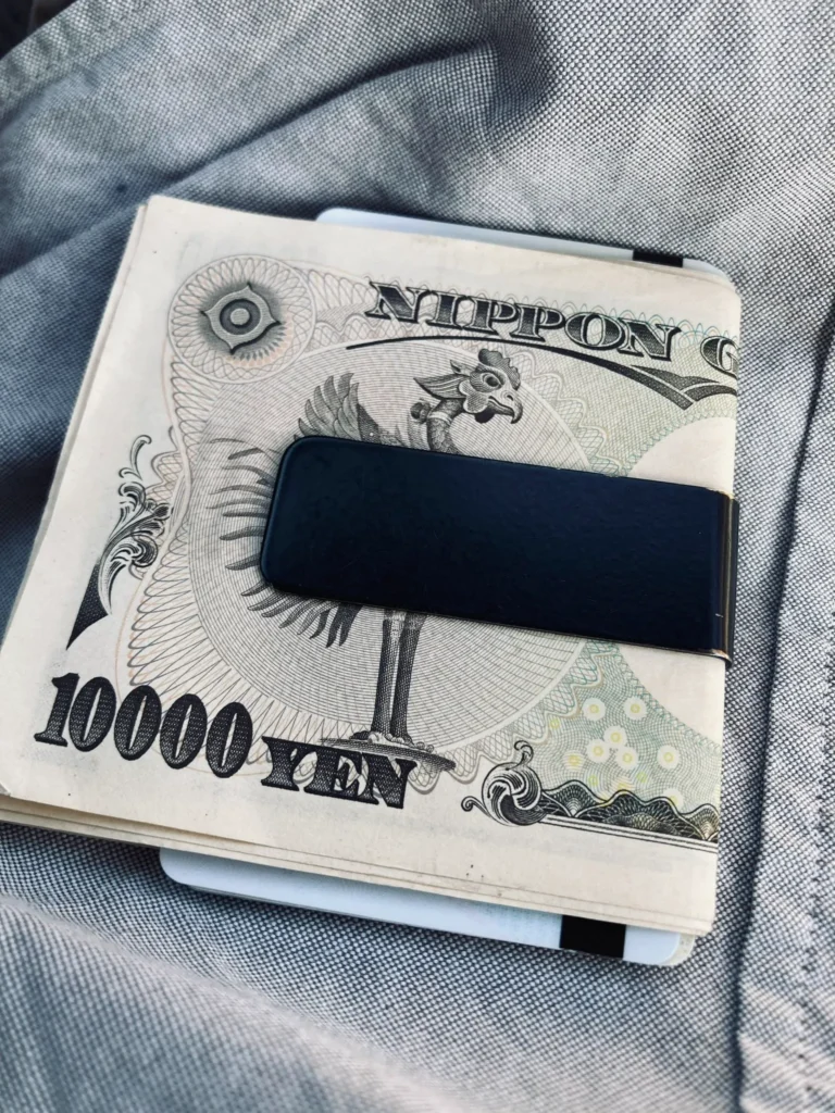 マネークリップは100均で買える?