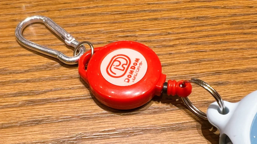 各100円ショップのリールキーホルダー比較表