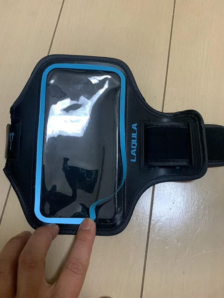 100均のスマホアームバンドはどのスマホサイズに対応していますか?