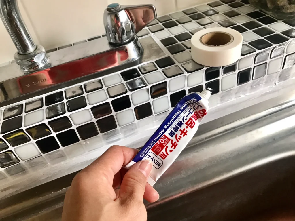 コーキング剤 ダイソーで買える
