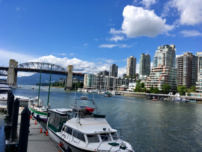 グランビルアイランド Granville Island