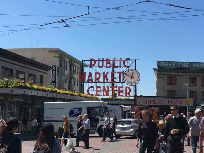 Pike place Market パイクプレイスマーケット