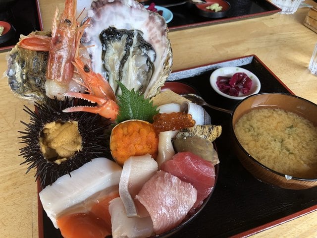 福島 海鮮丼 お食事酒処和 福島