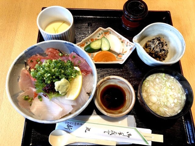 福島 海鮮丼 粋・丸新