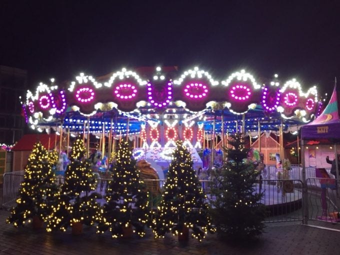 CHRISMAS MARKET メリーゴーランド