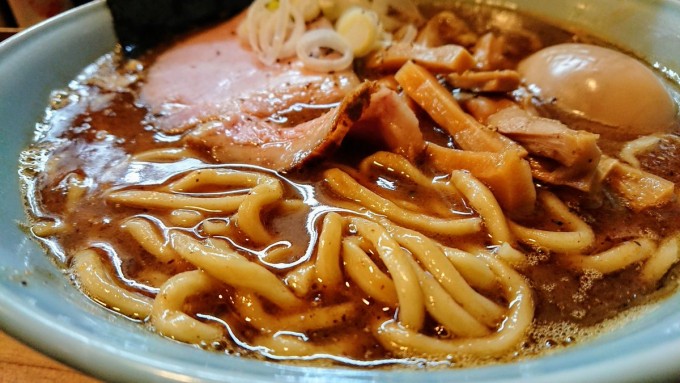 千葉県 おすすめ ラーメン店 兎に角松戸店 ラーメン