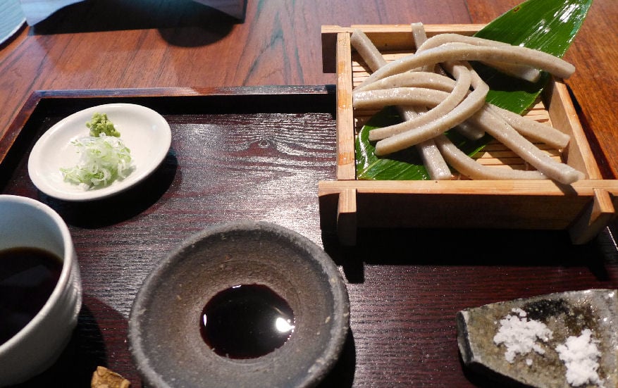 凡愚 そば