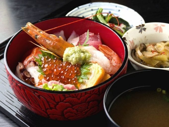 山形 海鮮丼 海鮮めしや うらら