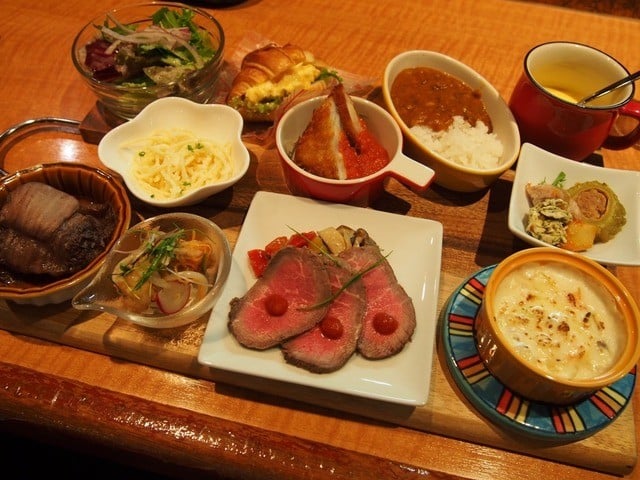 新梅田食堂街 ル ヴァン ビアン