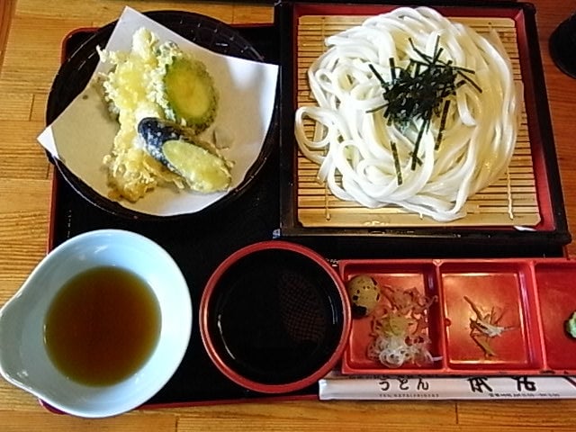 鍋焼きラーメン ご当地グルメ