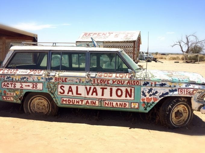 Salvation Mountainサルベーションマウンテン