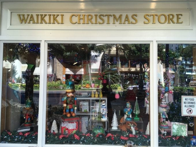 WAIKIKI CHRISTMAS STORE