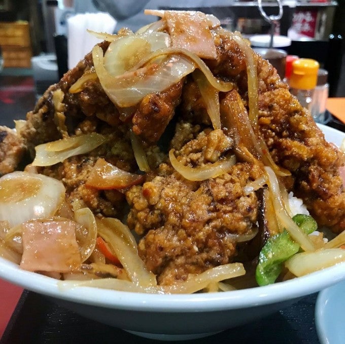 前橋デカ盛り 加奈藺 デカ盛り丼
