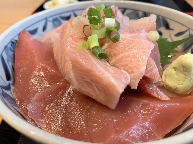 宮城 海鮮丼 まぐろ屋明神丸