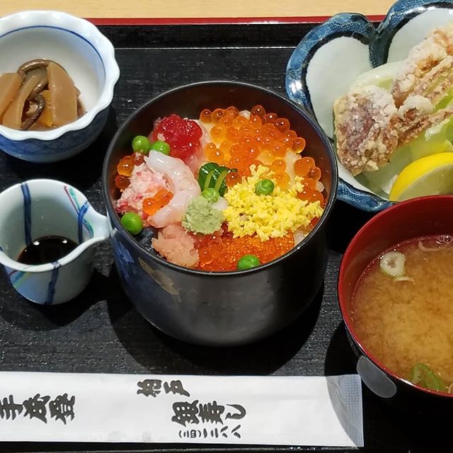 山形 海鮮丼 柏戸銀寿し