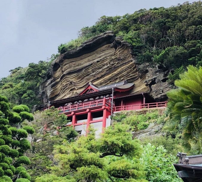 満徳寺 崖観音