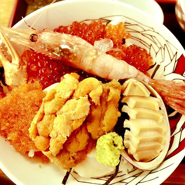 秋田 海鮮丼 ニュー畠兼