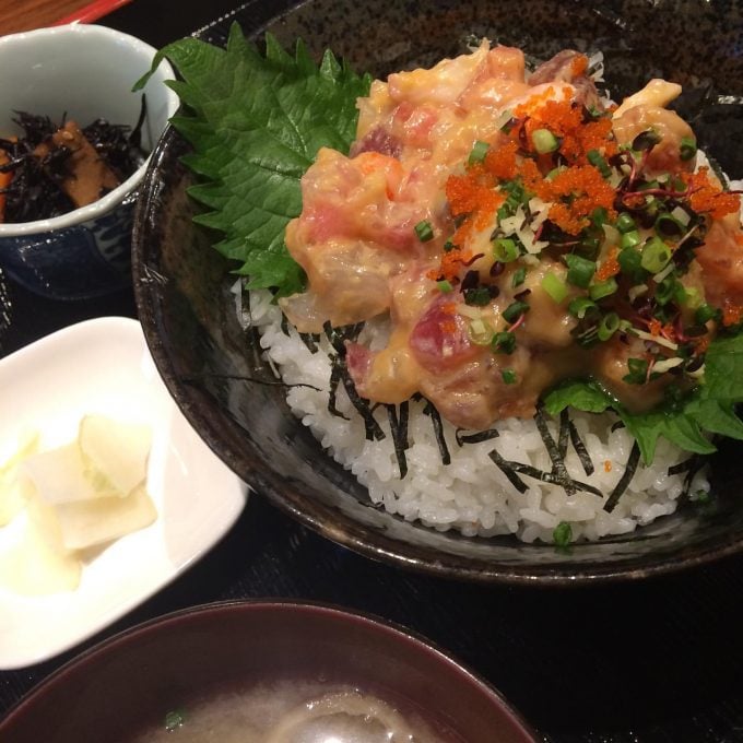 山形 海鮮丼 もみいち食堂