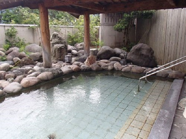 人肌の宿 川金