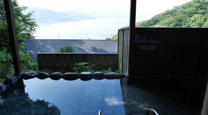 時間を旅する宿 海のはな