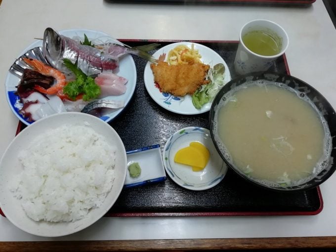 水産食堂刺身定食　朝食