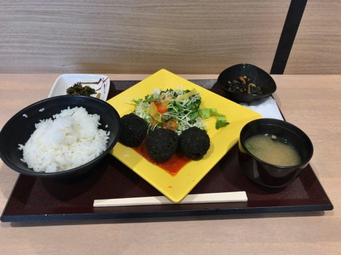 爆弾コロッケ