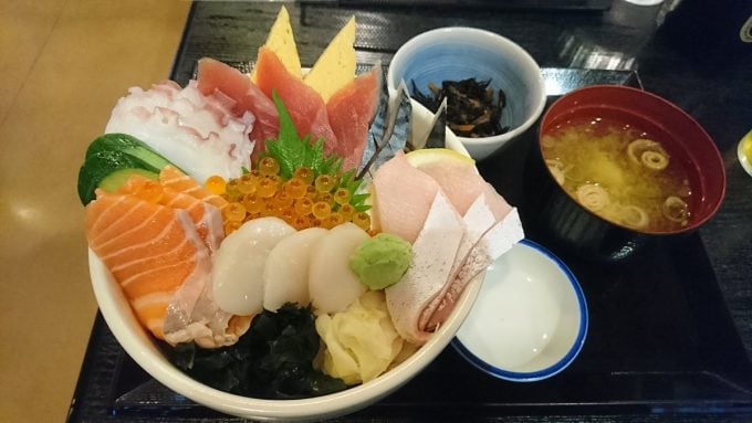 岩手 海鮮丼 山海里