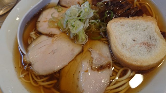 青森 ラーメンに麩
