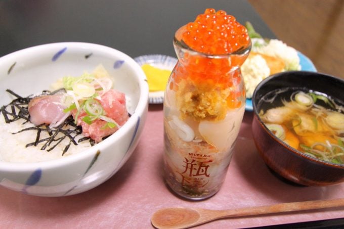 岩手 海鮮丼 魚彩亭すみよし 瓶どん