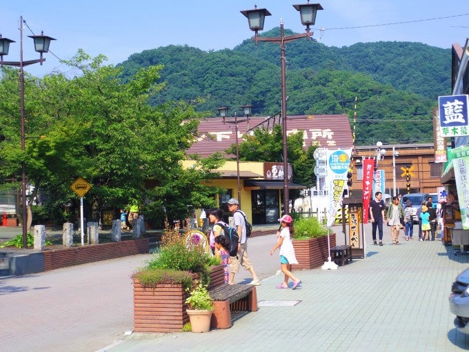 長瀞駅前