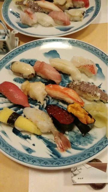 握り鮨10貫、2,160円から!ふじ鮨 すすきの店