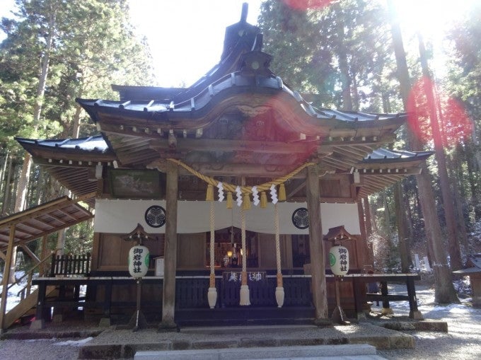 御岩神社
