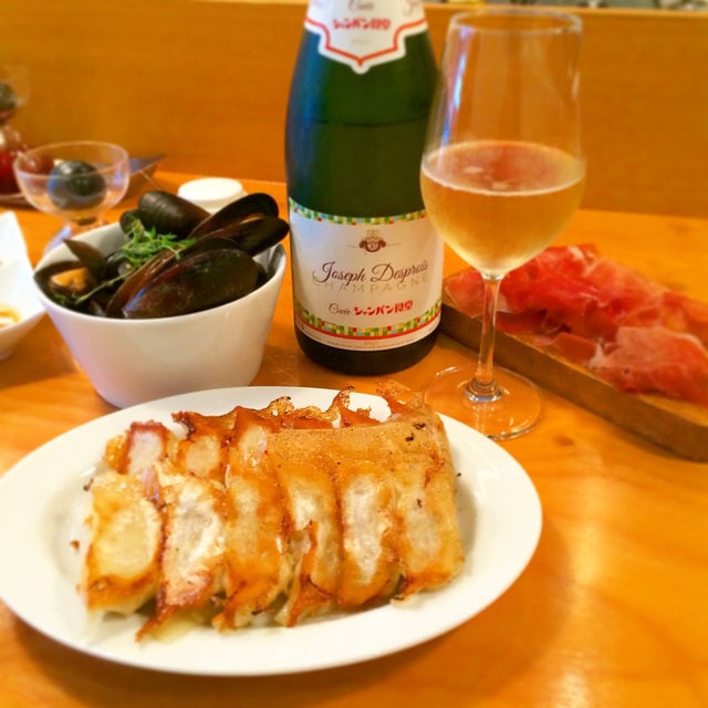 スタンドシャン食 ギョーザ