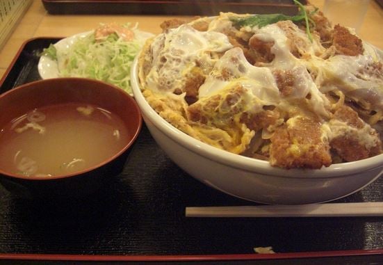 札幌大盛り 定食屋 六宝亭
