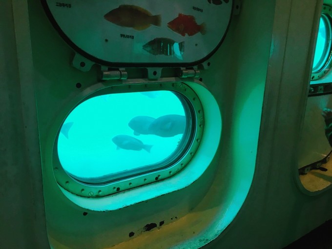 勝浦海中展望塔