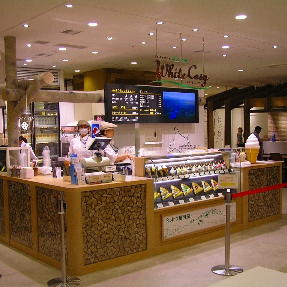 ルク&パフェ よつ葉ホワイトコージ 東京スカイツリータウン・ソラマチ店